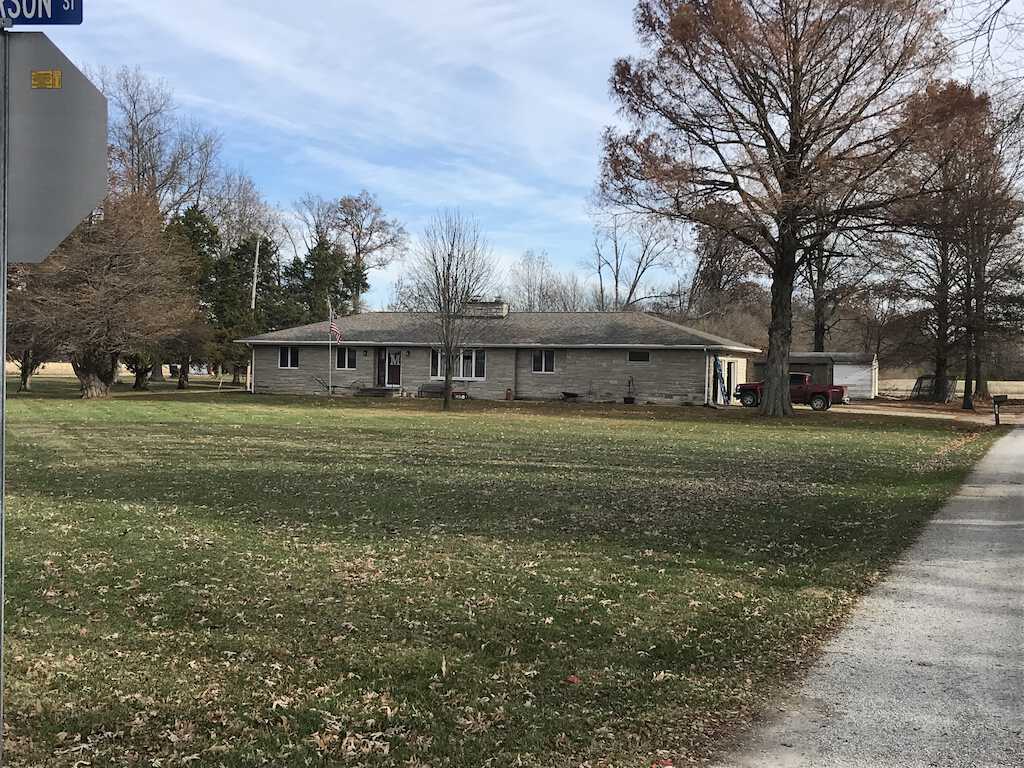 Shingle roof repair in Ramsey, IL