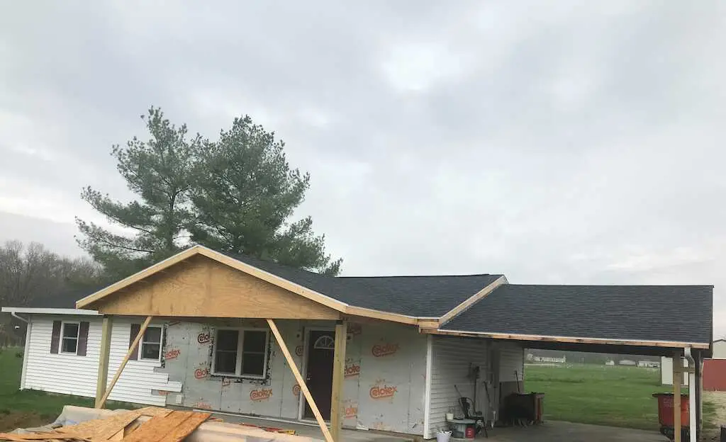 lithia springs home roof replacement in shelbyville illinois