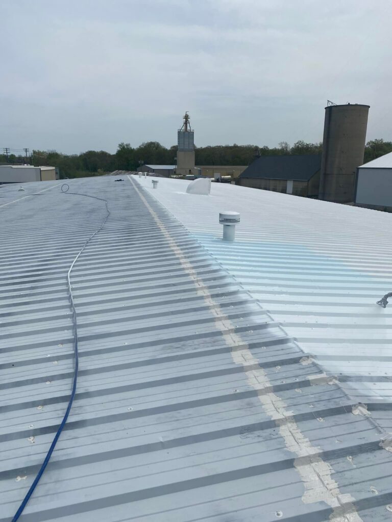 Acrylic Roof Coating in Effingham IL1