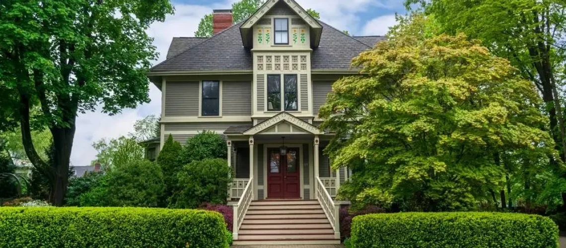 How to Choose the Right Shingle Color for Your Home