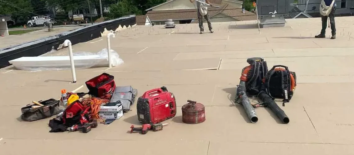 commercial roofing contractor
